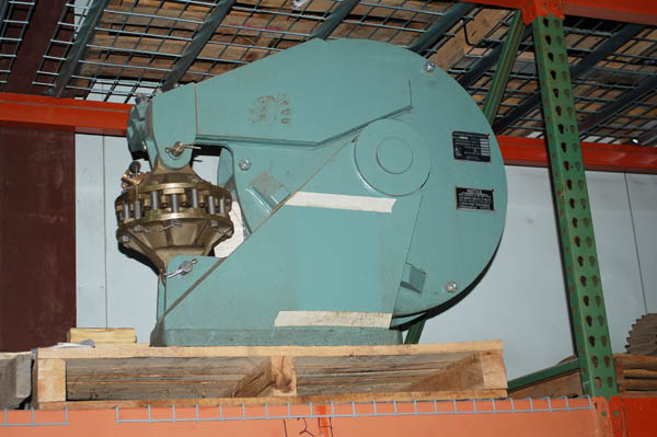 Oil rig dead line weight indicators